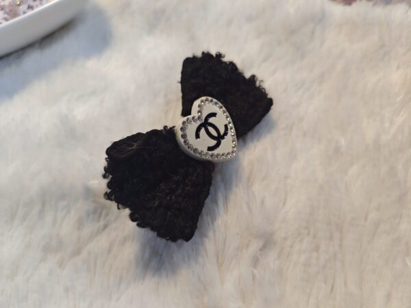 IMG_20250702_161733 black bow and heart