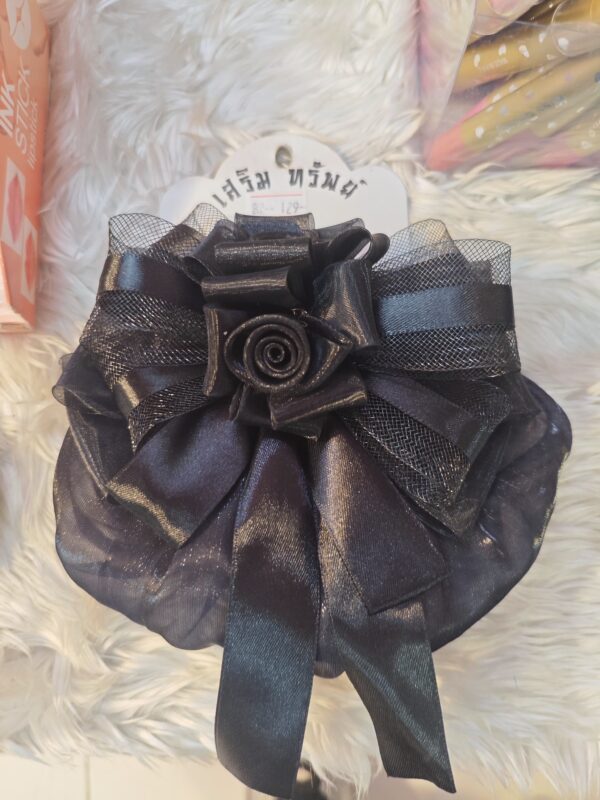 IMG_20250702_162716 black bow large shape